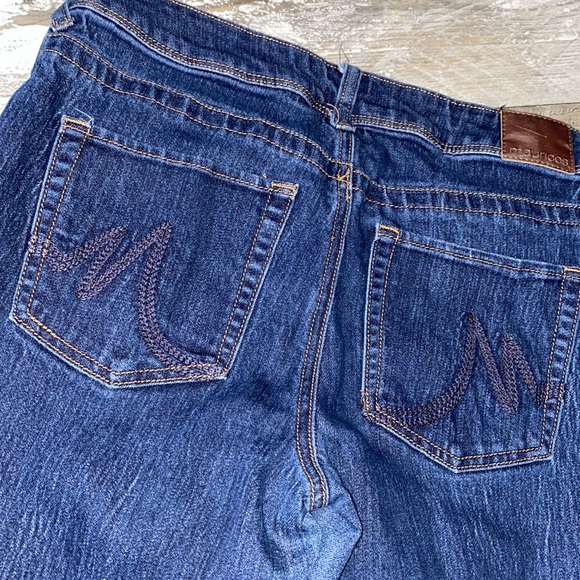 Women's Maurice's Boot Cut Factory Distressed Jeans - Size 6L - Picture 10 of 10